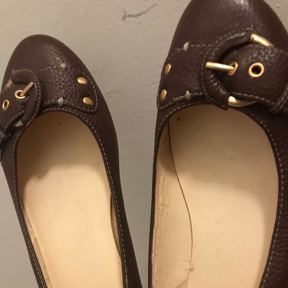 Circa Joan & David brown shoes. Size 6.5M.